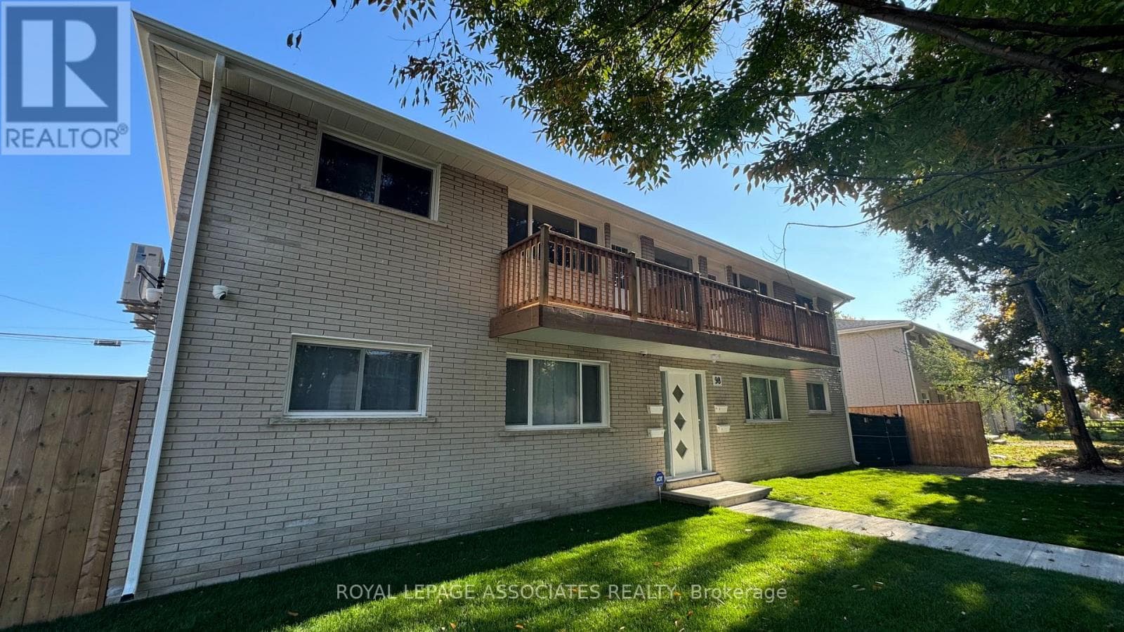 98 SIXTH AVENUE — Brantford - Main photo