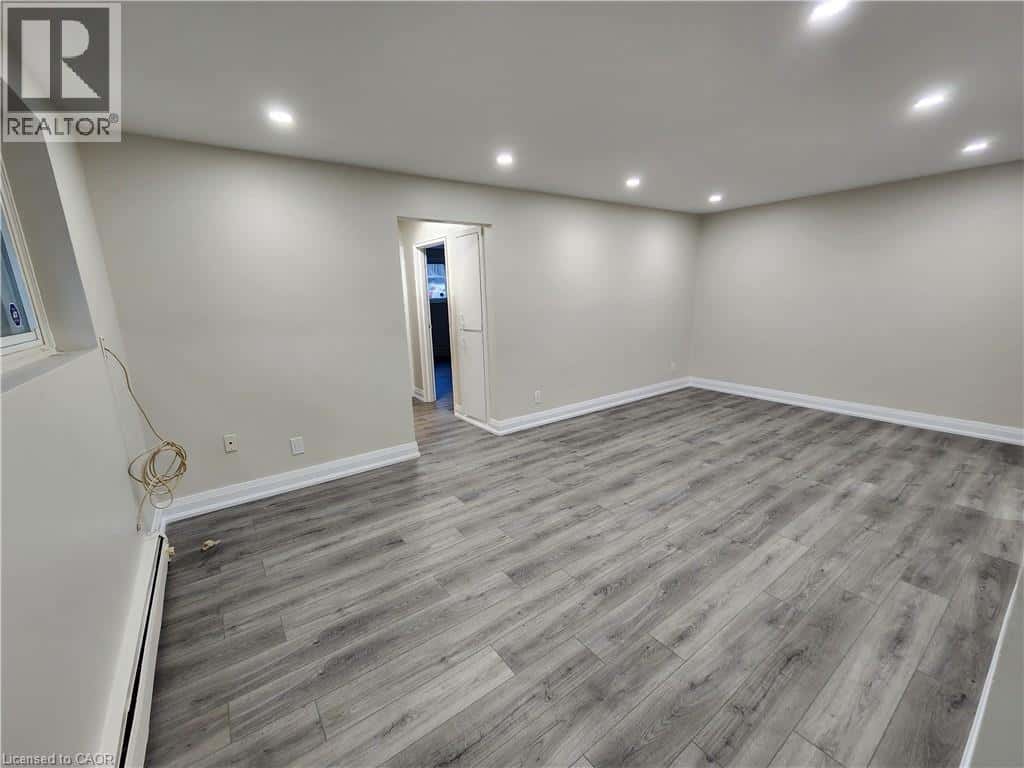 Guelph — Guelph - Photo 2 of 9