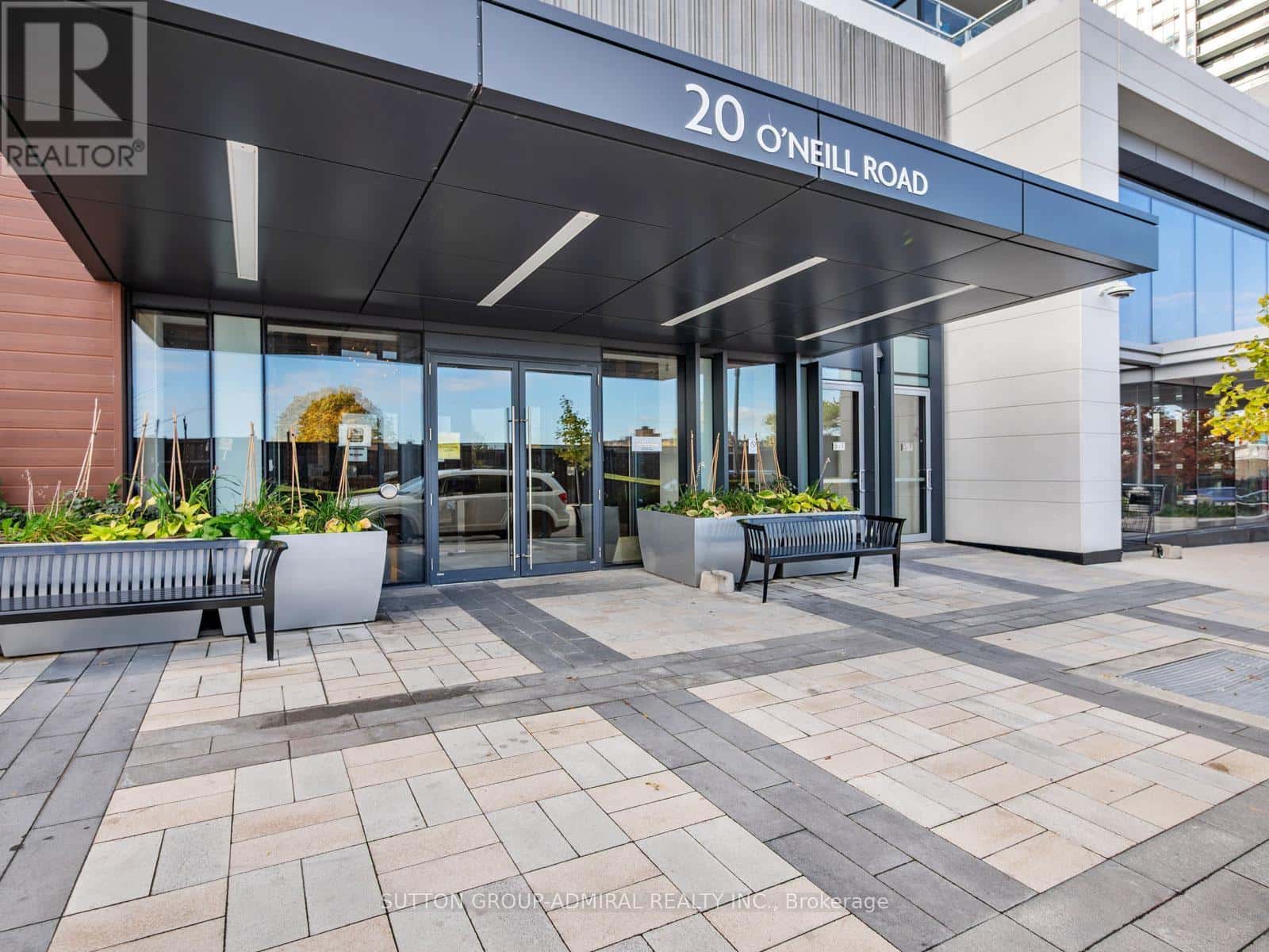 Toronto (Banbury-Don Mills) — Toronto (Banbury-Don Mills) - Photo 2 of 32