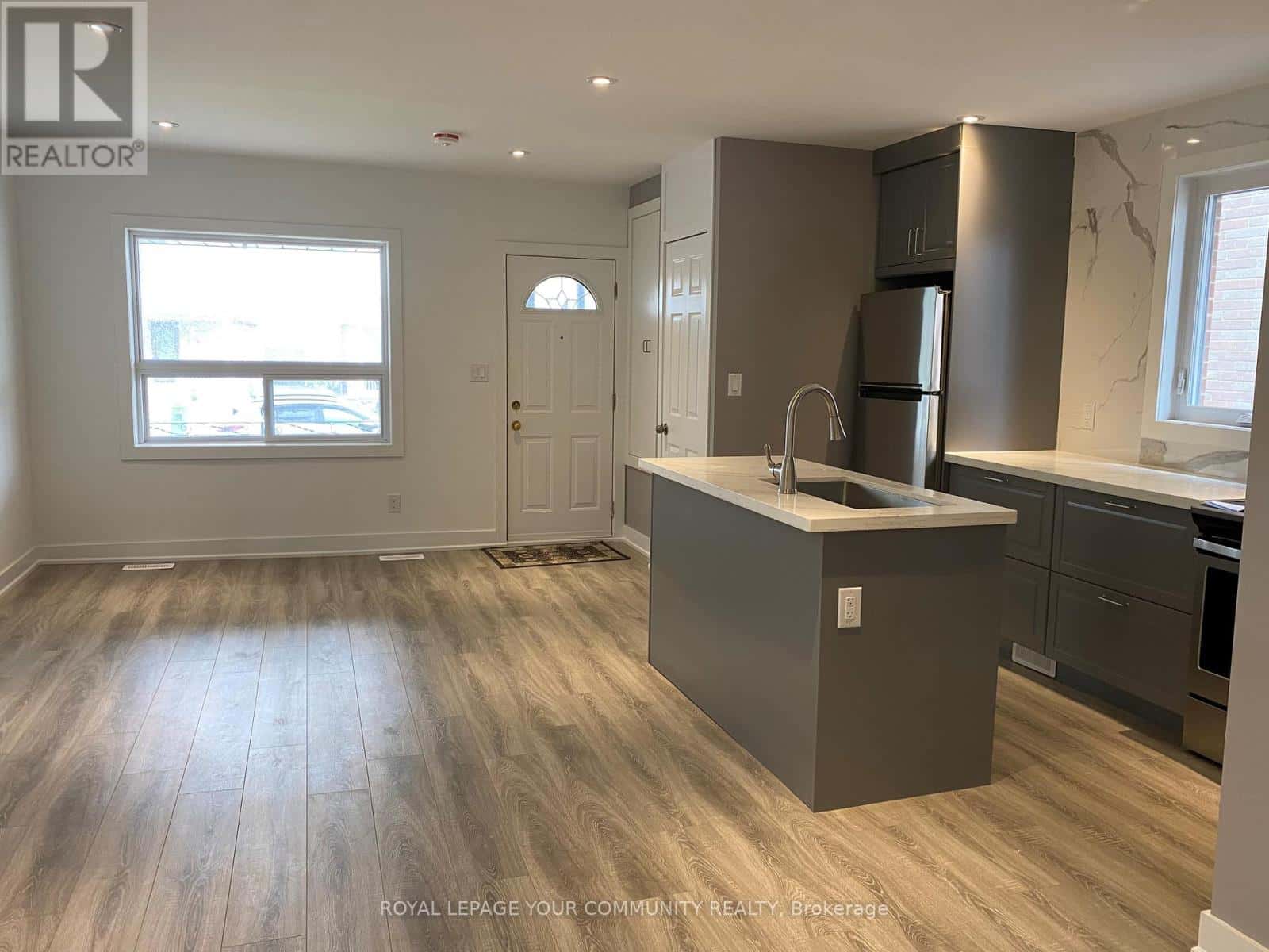 Toronto (Briar Hill-Belgravia) — Toronto (Briar Hill-Belgravia) - Photo 3 of 11