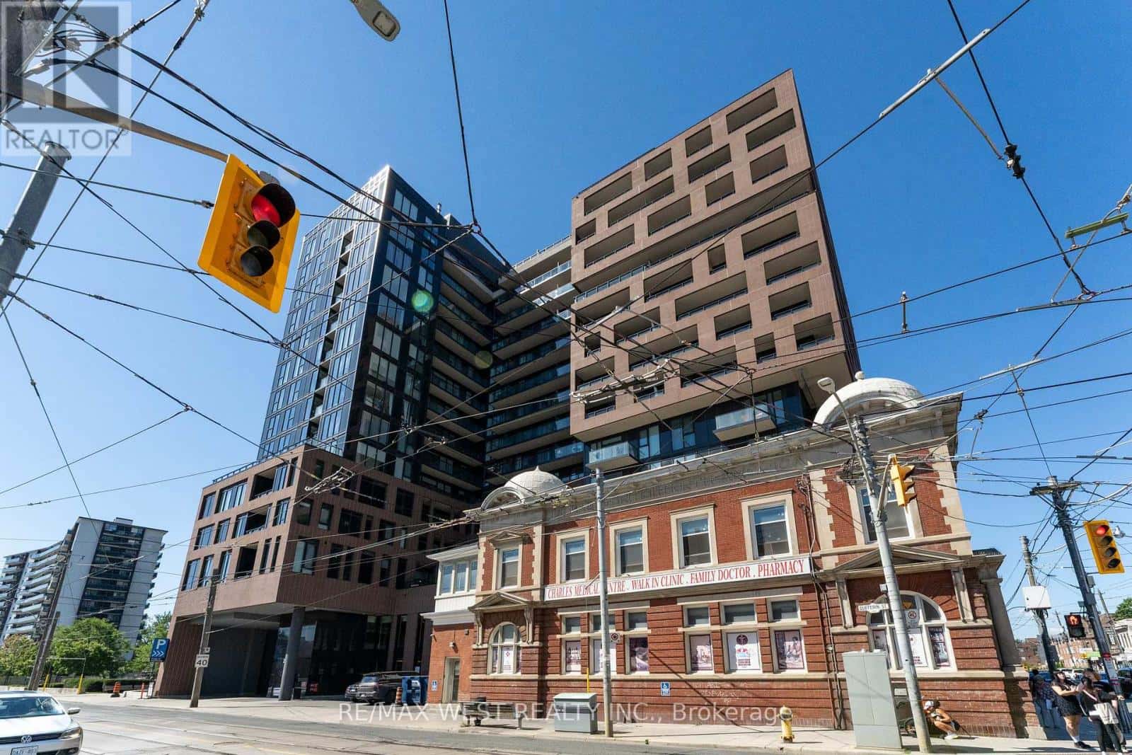 1207 - 270 DUFFERIN STREET W — Toronto (South Parkdale), Ontario - Photo 3 of 39