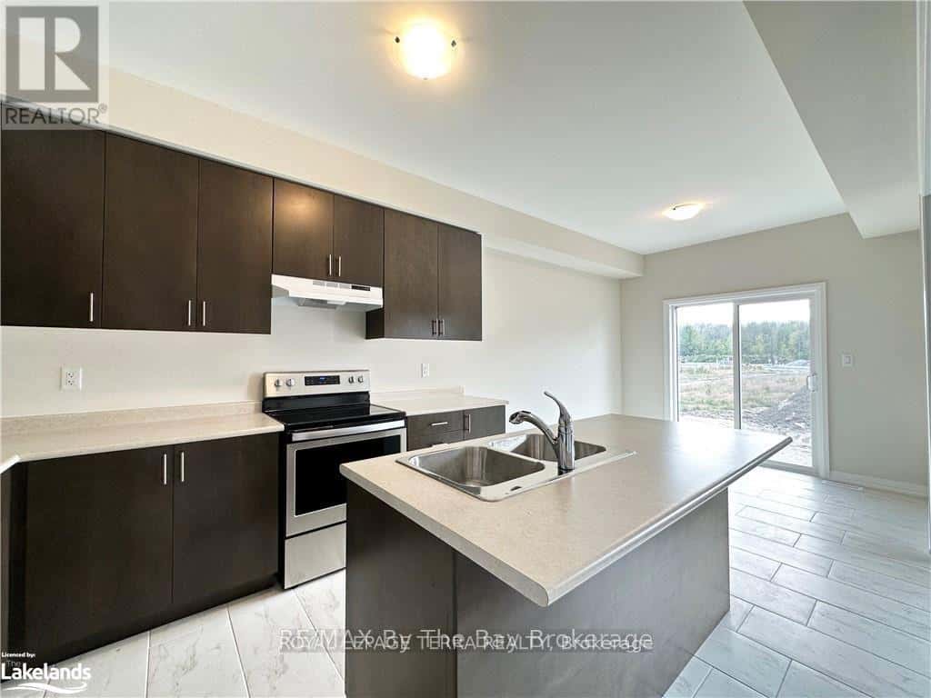 58 NICORT ROAD — Wasaga Beach - Photo 5 of 21