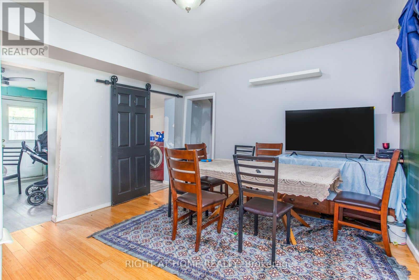 171-173 WILSON STREET — Hamilton (Beasley), Ontario - Photo 3 of 12