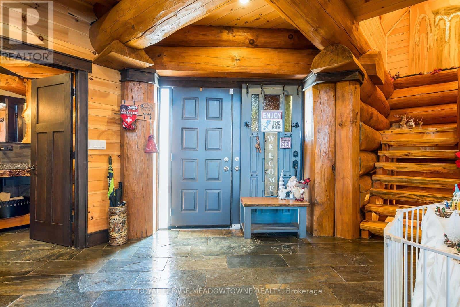 877360 5TH LINE E — Mulmur, Ontario - Photo 2 of 49