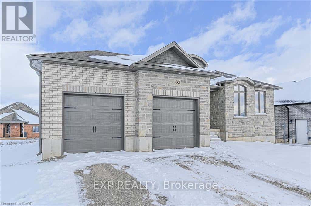 43 COULTER STREET — Perth East (Milverton), Ontario - Photo 3 of 32