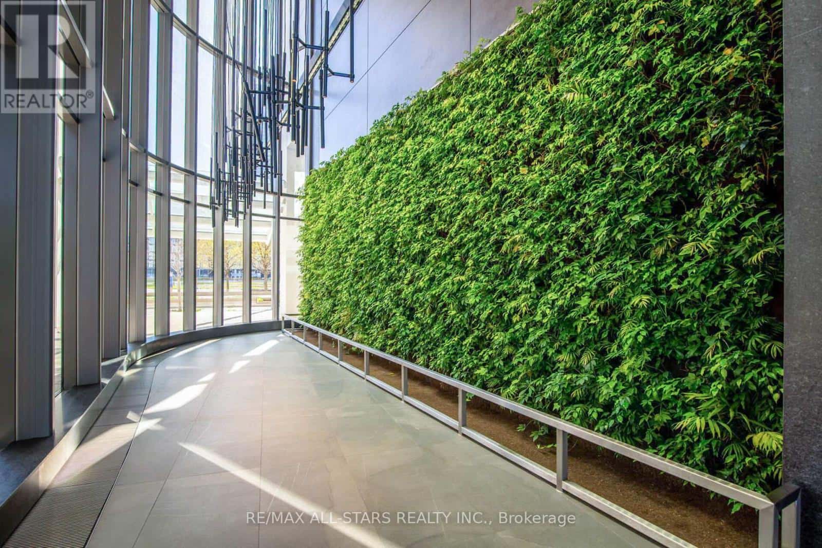 3501 - 16 BONNYCASTLE STREET — Toronto (Waterfront Communities), Ontario - Photo 4 of 30