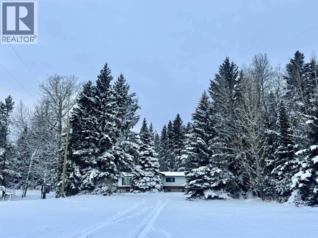 412054 Range Road 6-2 — Rural Clearwater County, Alberta - Photo 3 of 48