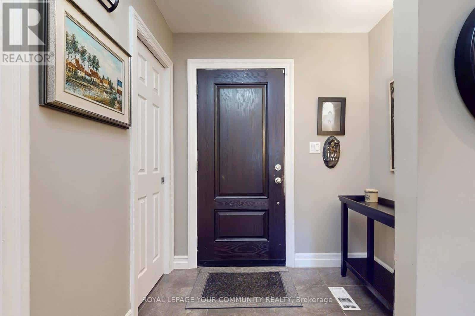 Burlington (Brant) — Burlington (Brant) - Photo 3 of 38