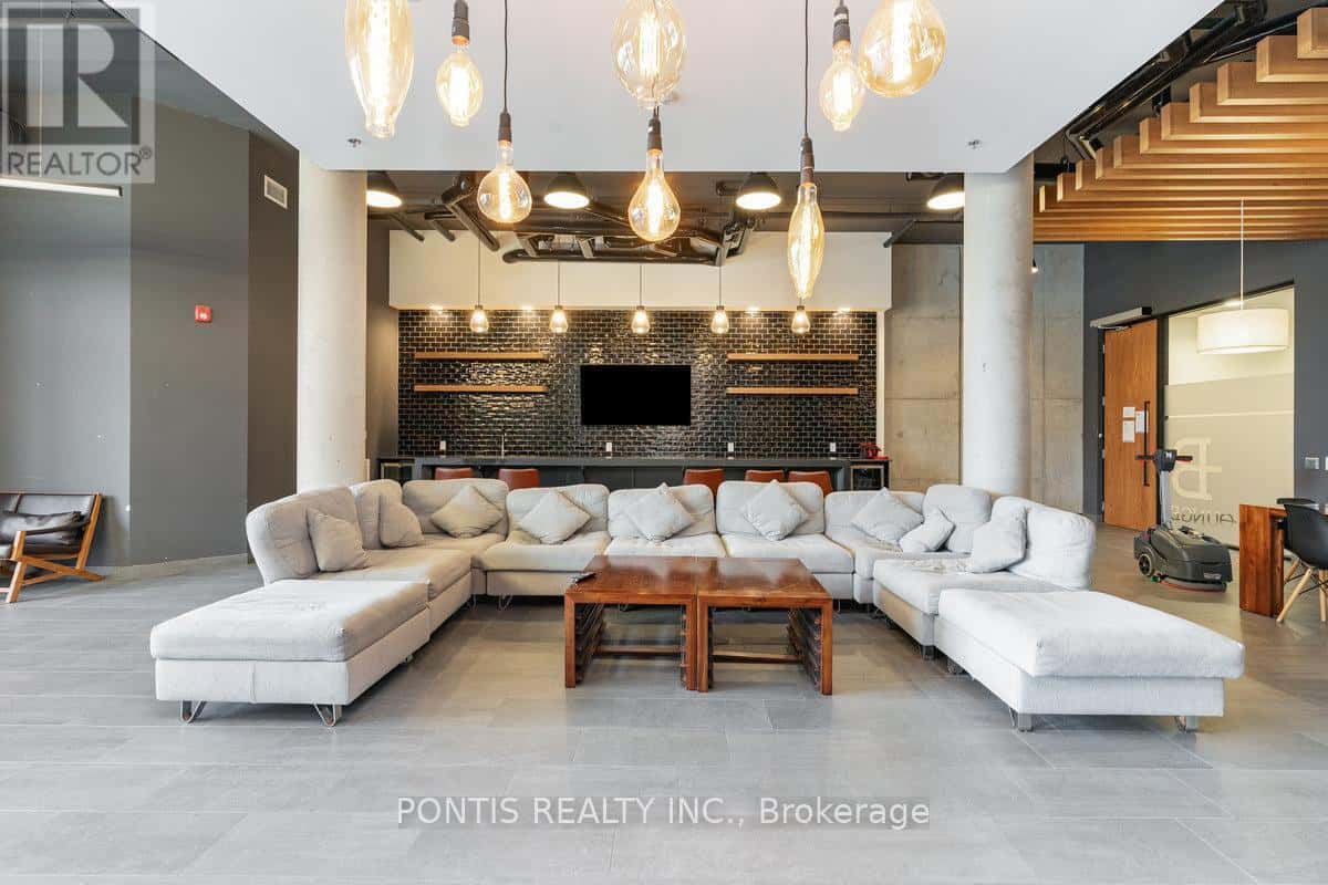 Waterloo — Waterloo - Photo 5 of 37