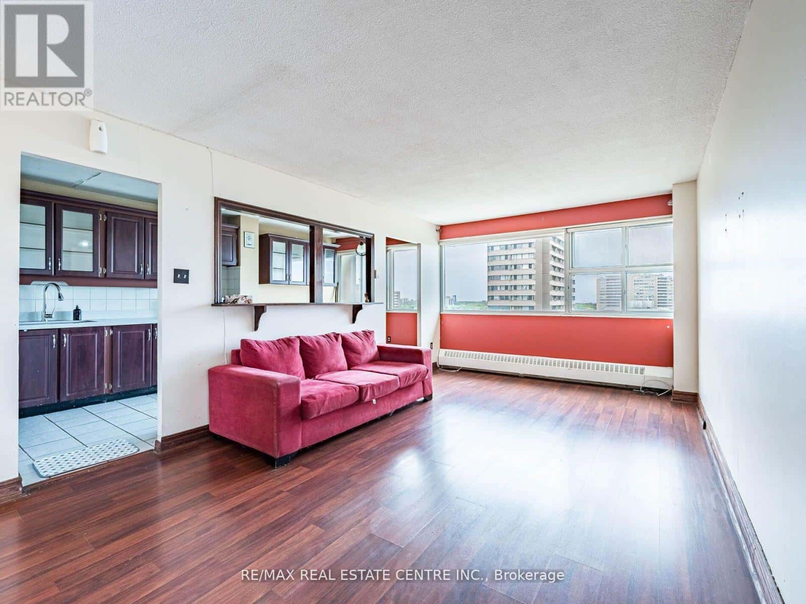 1806 - 735 DON MILLS ROAD — Toronto (Flemingdon Park), Ontario - Photo 4 of 13