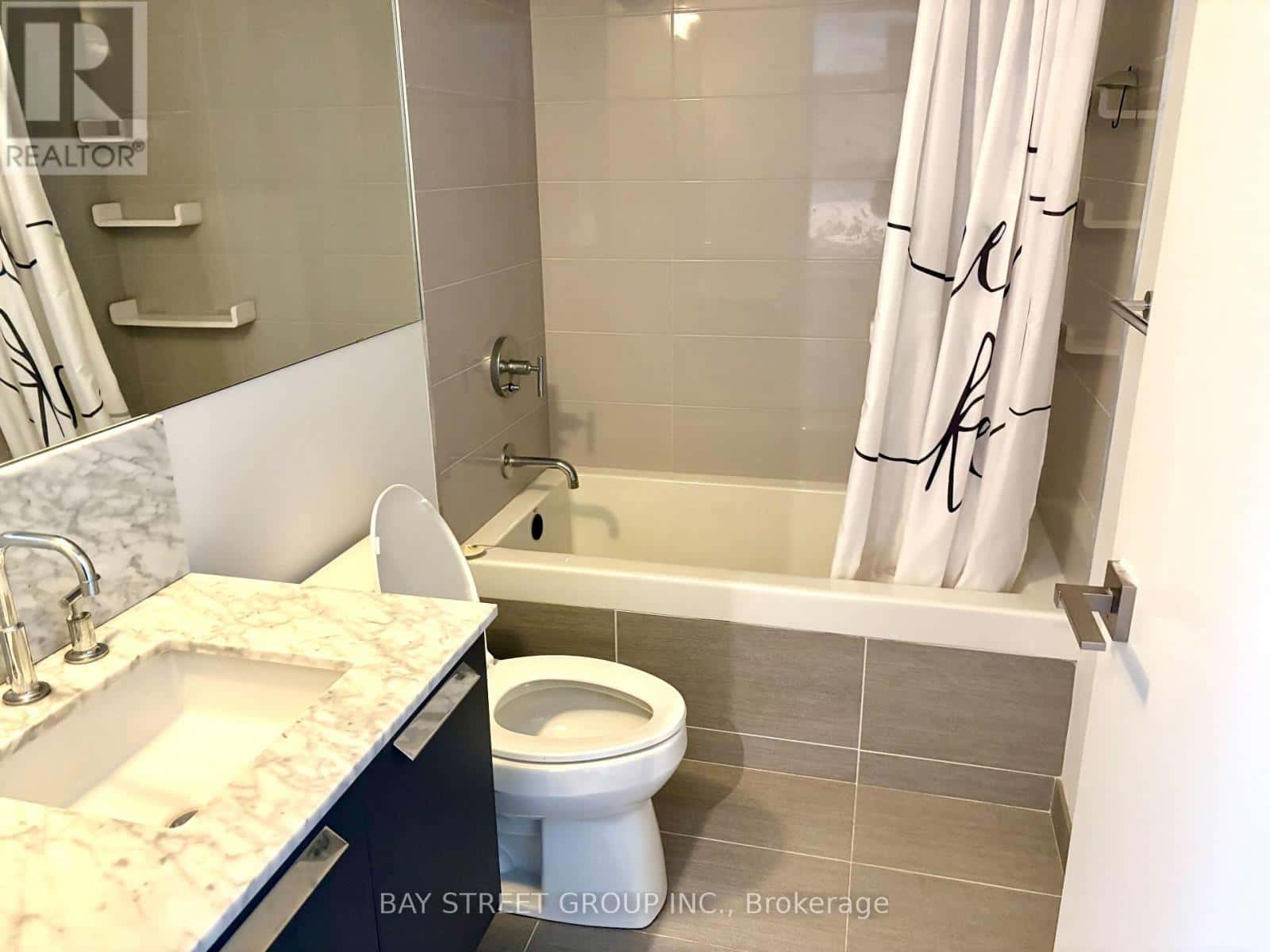 3908 - 50 CHARLES STREET E — Toronto (Church-Yonge Corridor), Ontario - Photo 5 of 6