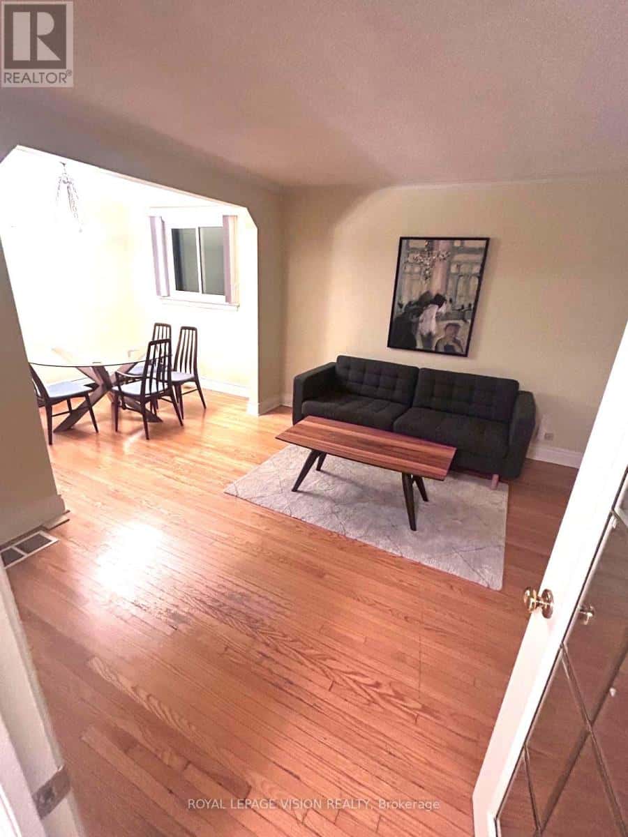 Toronto (Wexford-Maryvale) — Toronto (Wexford-Maryvale) - Photo 2 of 10