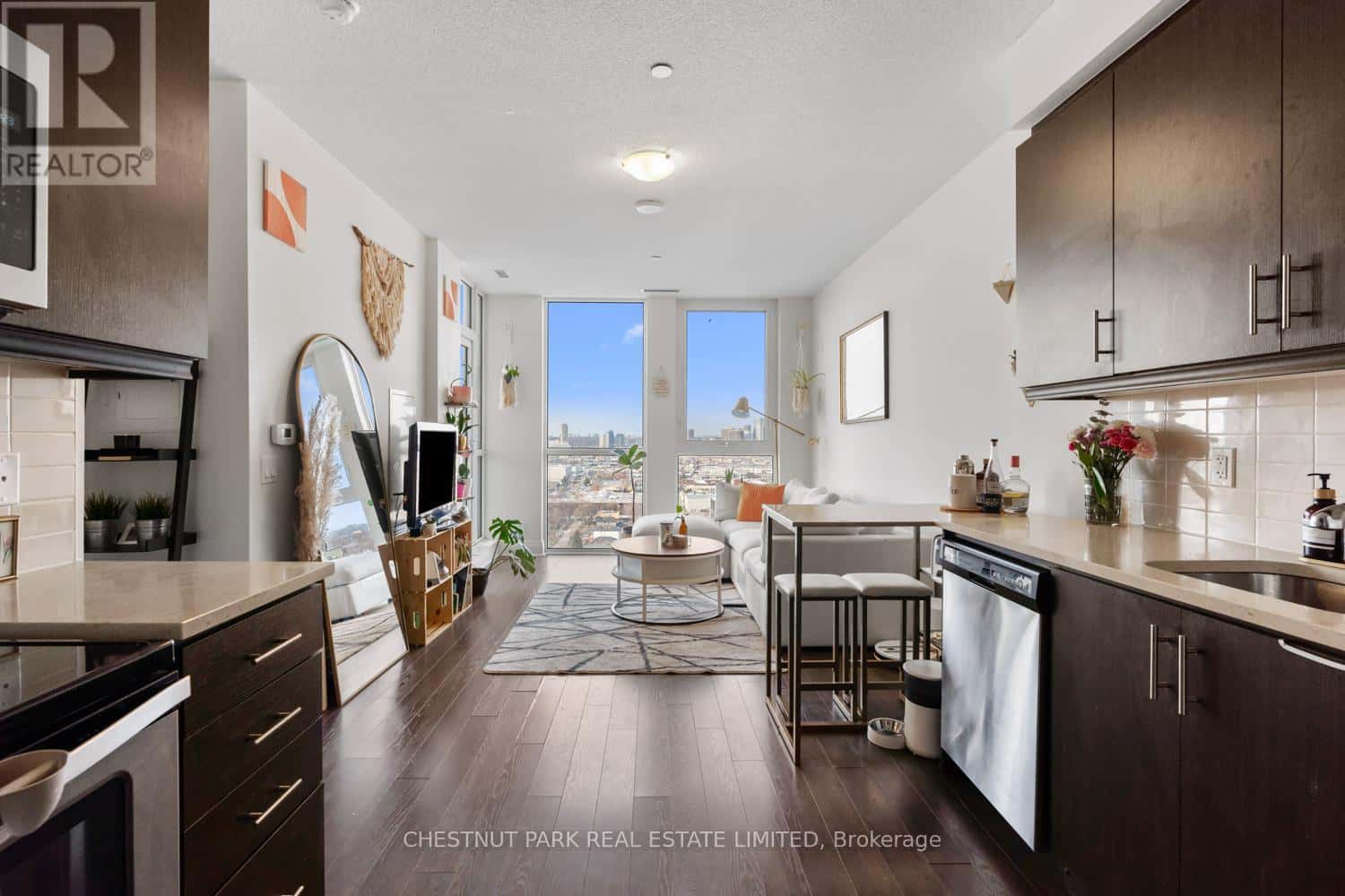 Toronto (Islington-City Centre West) — Toronto (Islington-City Centre West) - Photo 2 of 17