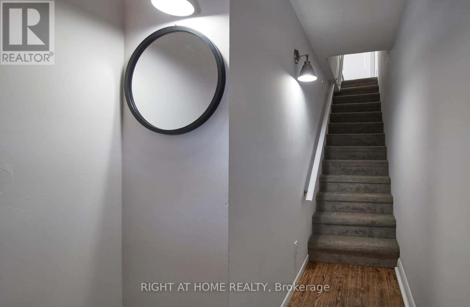 Oshawa (O'Neill) — Oshawa (O'Neill) - Photo 4 of 18