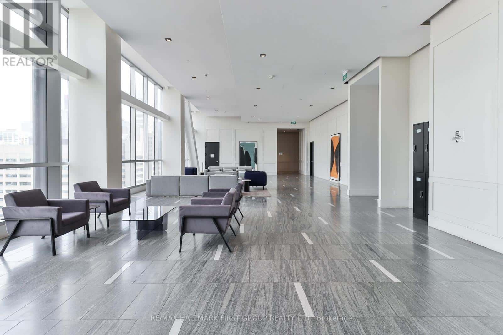 Toronto (University) — Toronto (University) - Photo 2 of 41