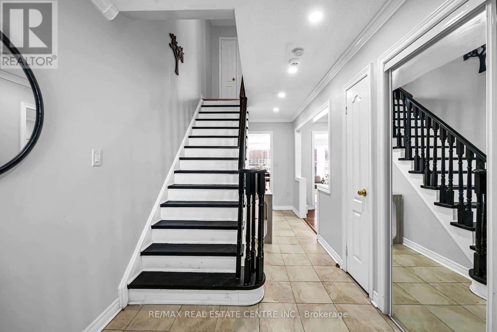 Brampton (Brampton North) — Brampton (Brampton North) - Photo 3 of 22