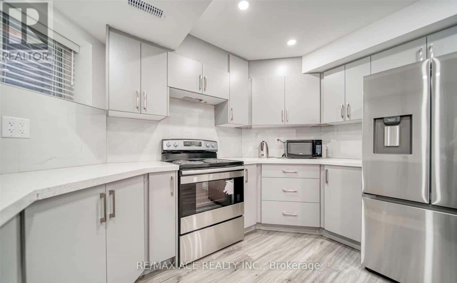 Brampton (Snelgrove) — Brampton (Snelgrove) - Photo 3 of 6