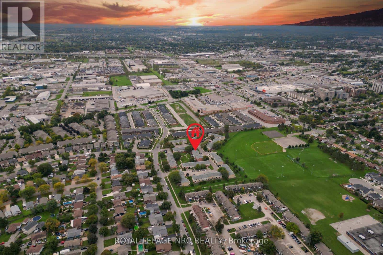 70 - 65 DORCHESTER BOULEVARD — St. Catharines (Carlton/Bunting) - Photo 4 of 38