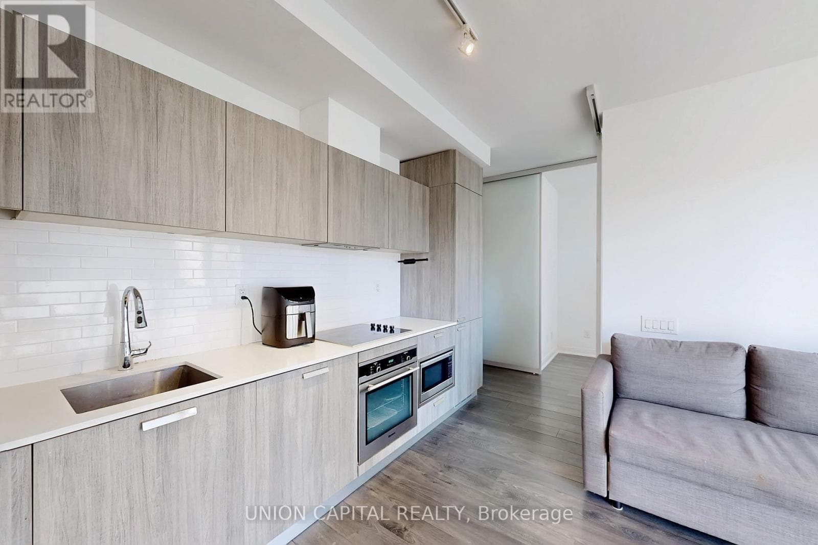 Toronto (Church-Yonge Corridor) — Toronto (Church-Yonge Corridor) - Main photo