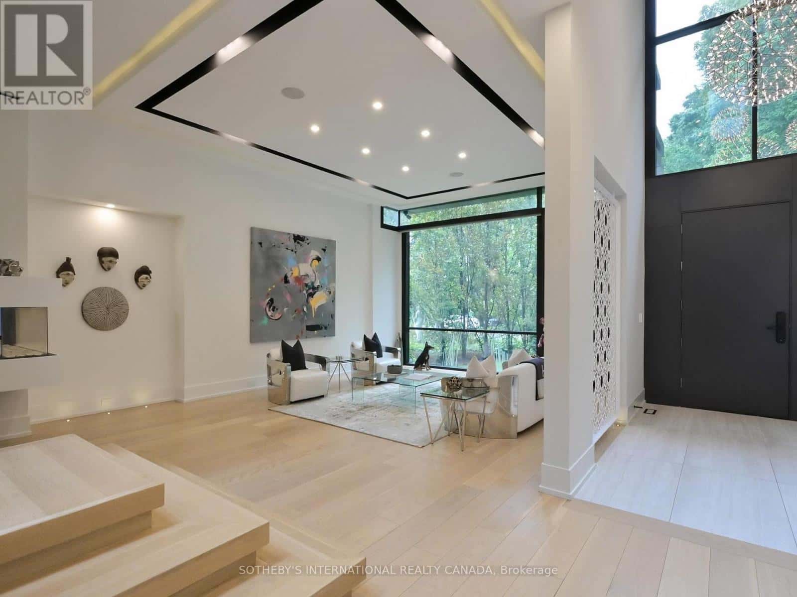 12 WINTON ROAD — Toronto (Bridle Path-Sunnybrook-York Mills) - Photo 2 of 48