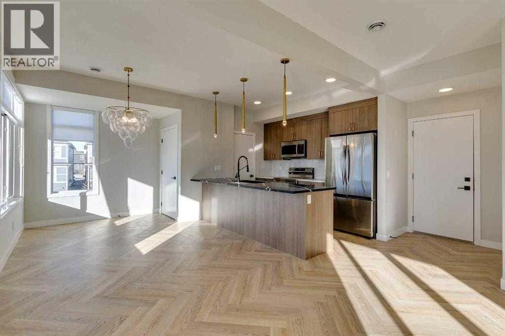 Calgary — Calgary - Photo 3 of 14