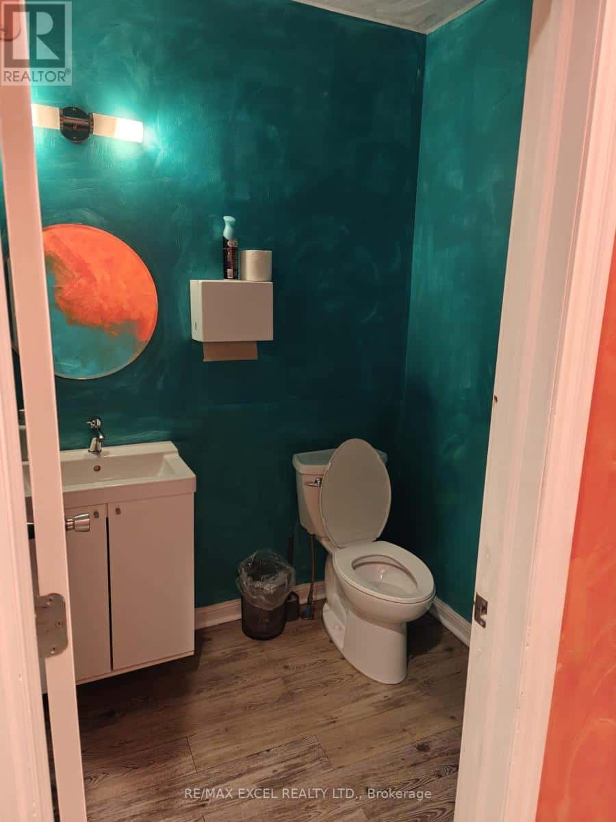 Toronto (Moss Park) — Toronto (Moss Park) - Photo 5 of 12