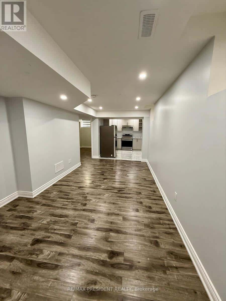 75 THORNBUSH BOULEVARD — Brampton (Northwest Brampton) - Photo 3 of 8