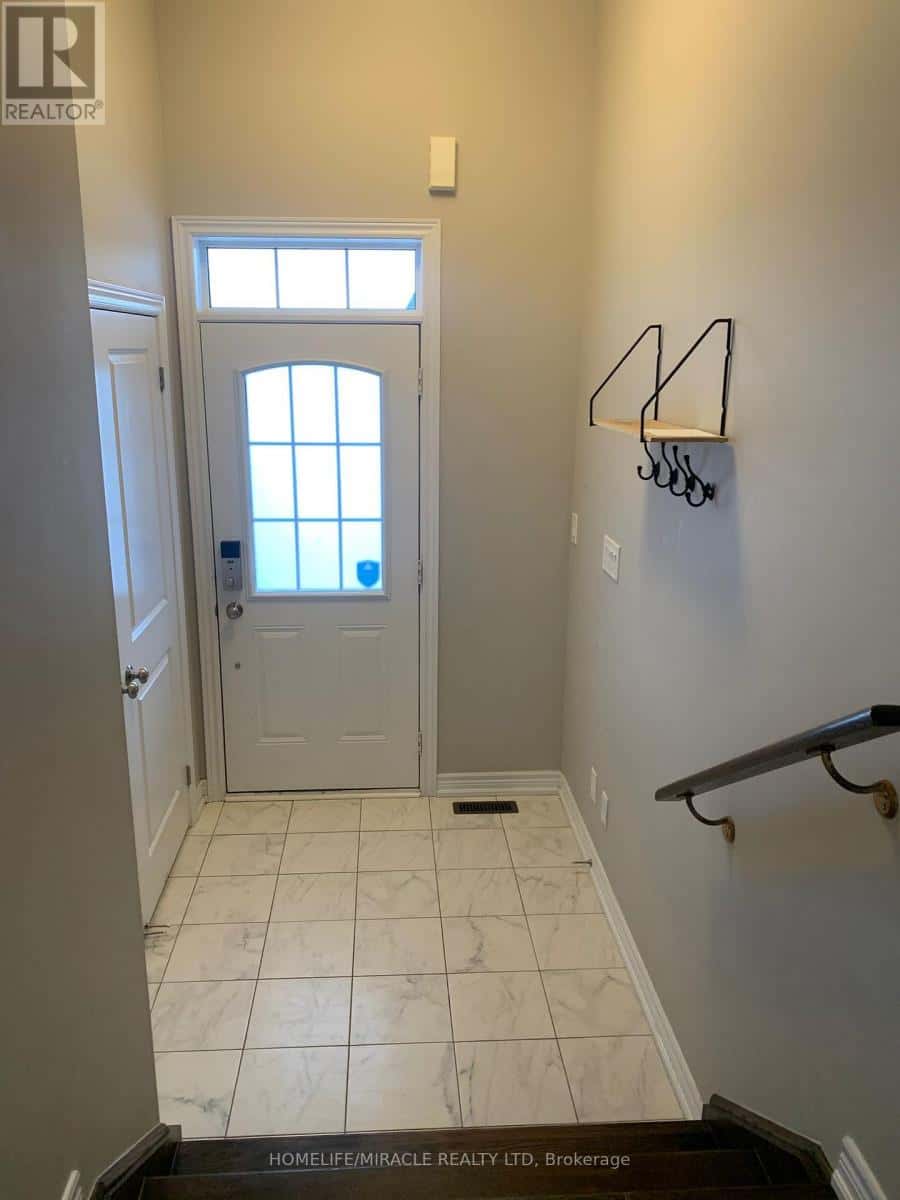 72 CLIFFORD CRESCENT — New Tecumseth (Tottenham) - Photo 2 of 24