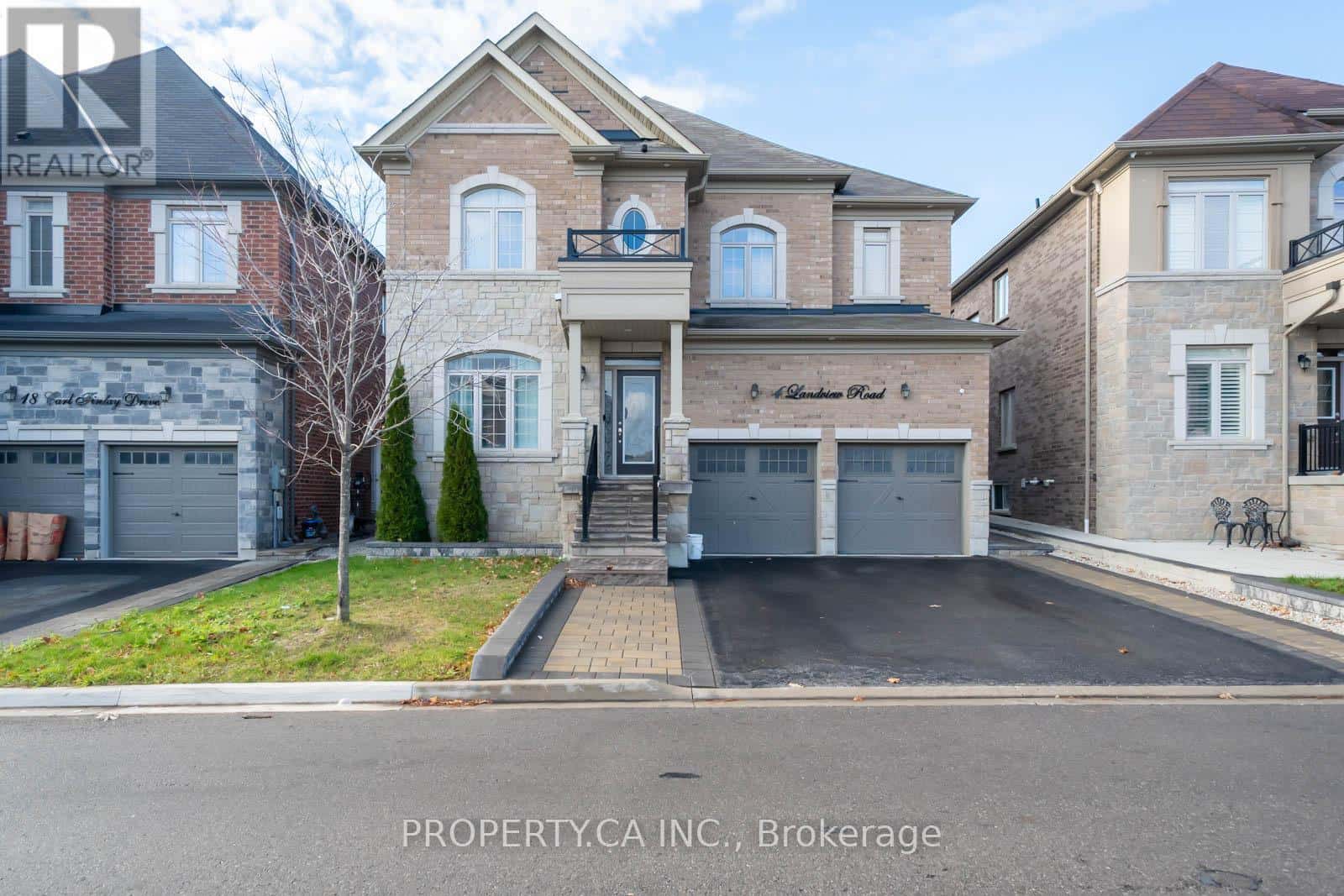 Brampton (Toronto Gore Rural Estate) — Brampton (Toronto Gore Rural Estate) - Photo 2 of 39