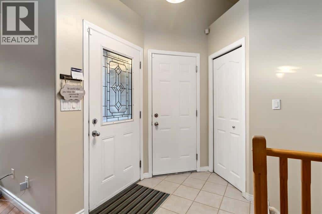 104 Philpott Bay — Fort McMurray - Photo 4 of 36