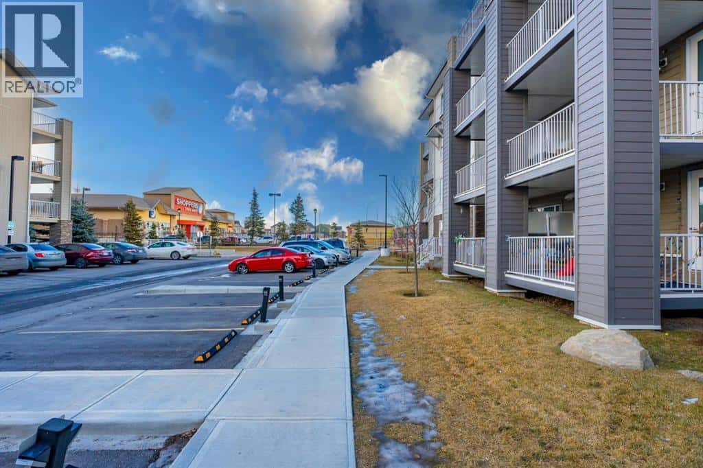 Calgary — Calgary - Photo 4 of 31