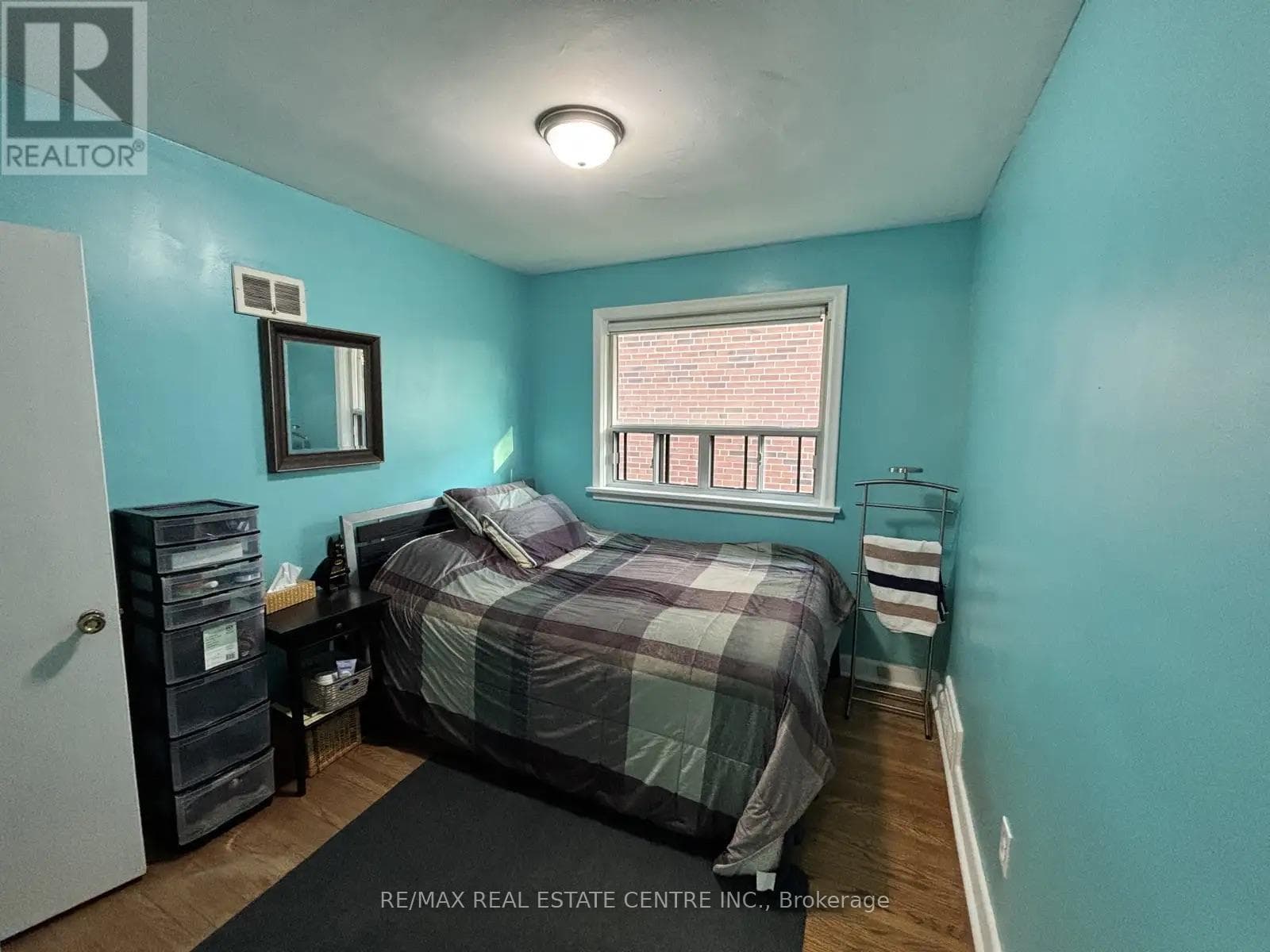 Toronto (Islington-City Centre West) — Toronto (Islington-City Centre West) - Main photo