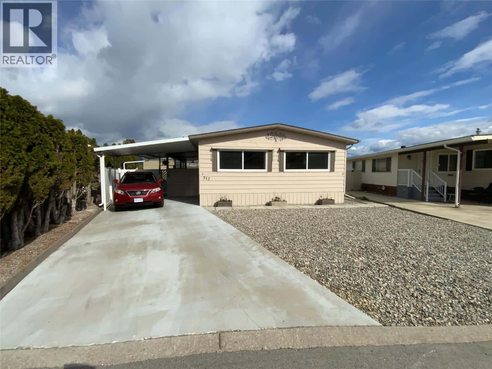 Penticton — Penticton - Photo 2 of 22