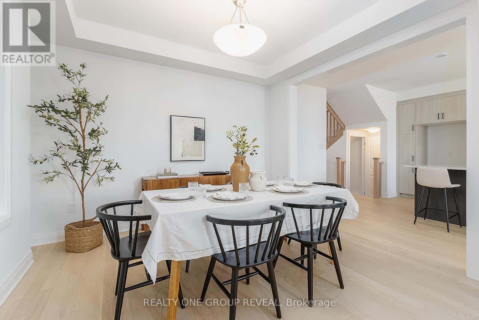 3312 MARCHINGTON SQUARE — Pickering, Ontario - Photo 5 of 38