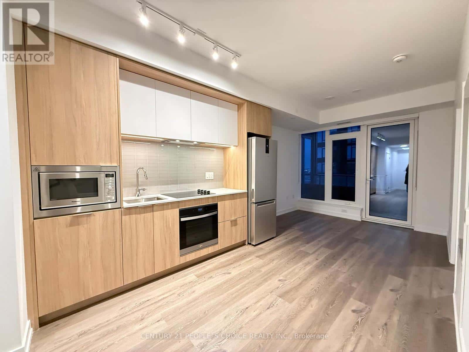 Mississauga (City Centre) — Mississauga (City Centre) - Photo 4 of 11