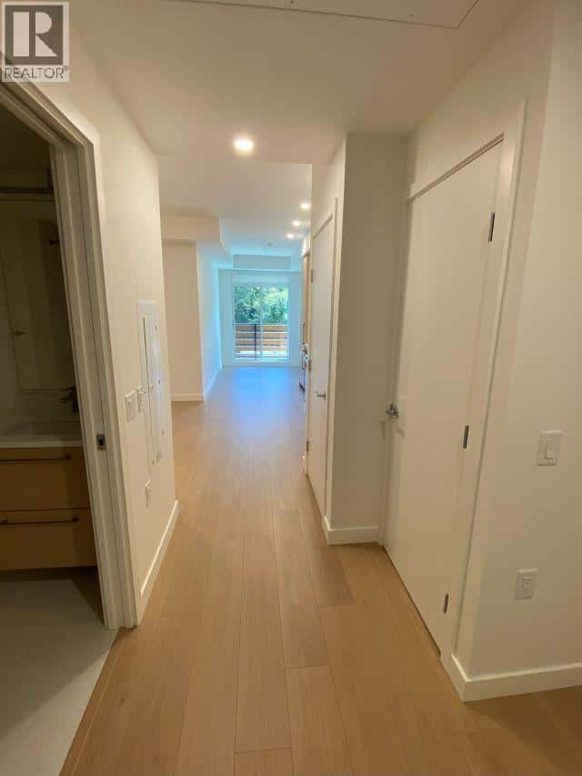 Port Moody — Port Moody - Photo 2 of 77