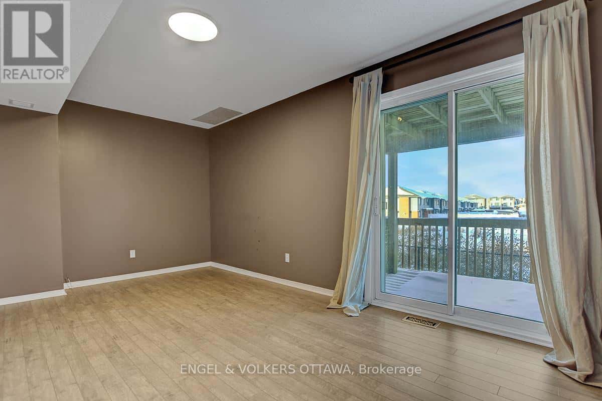 Ottawa — Ottawa - Photo 4 of 48