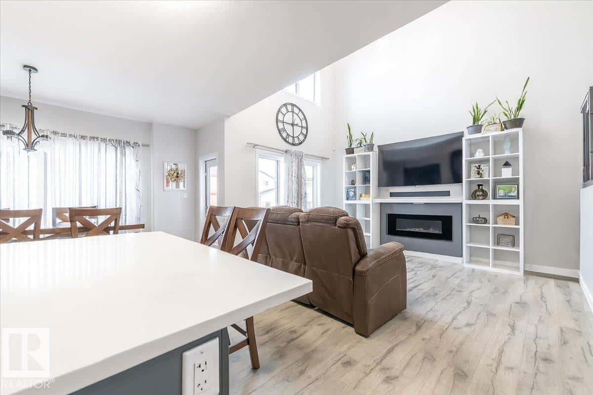 Leduc — Leduc - Photo 5 of 23