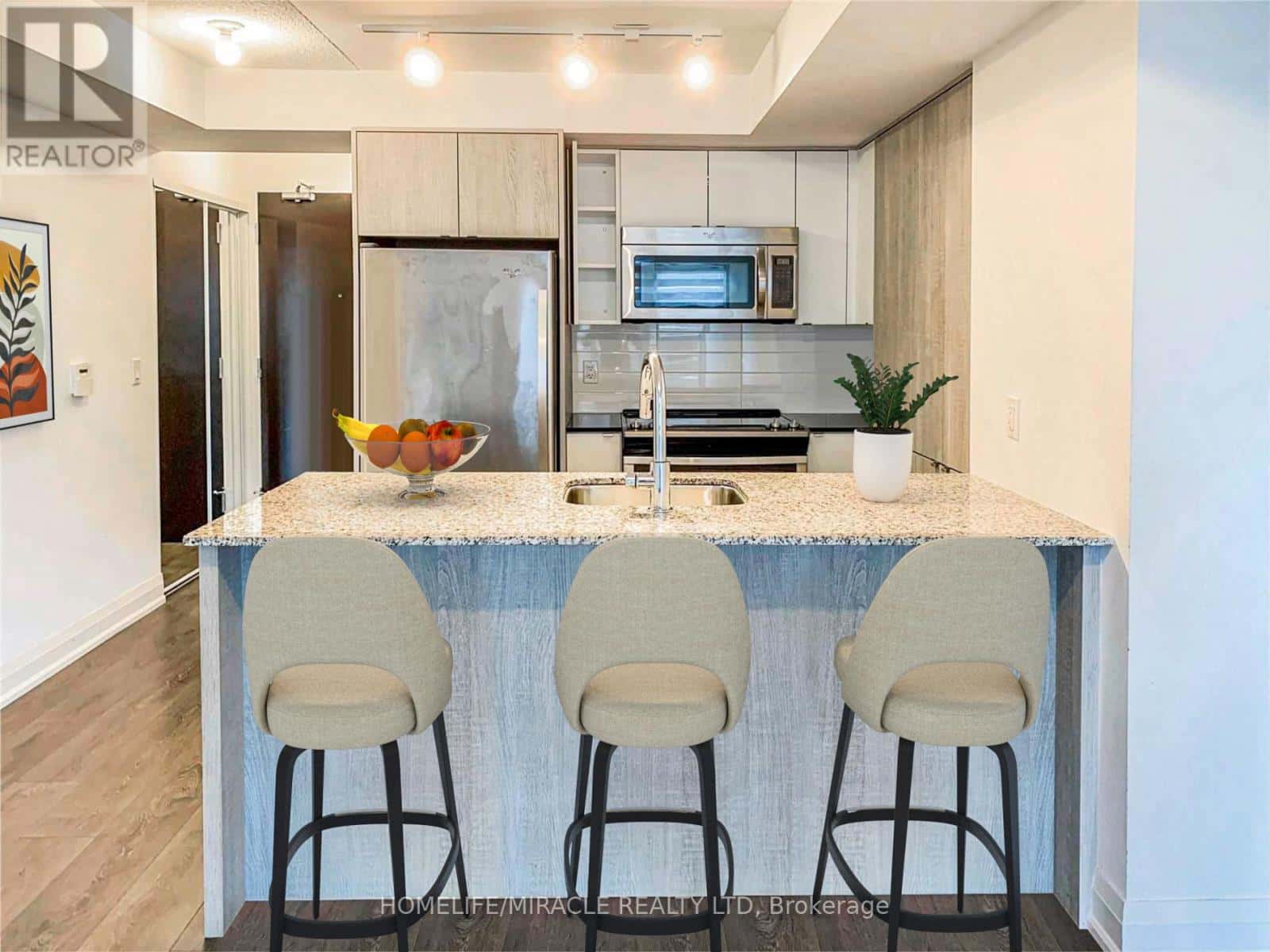 809 - 9 VALHALLA INN ROAD — Toronto (Islington-City Centre West), Ontario - Photo 5 of 21