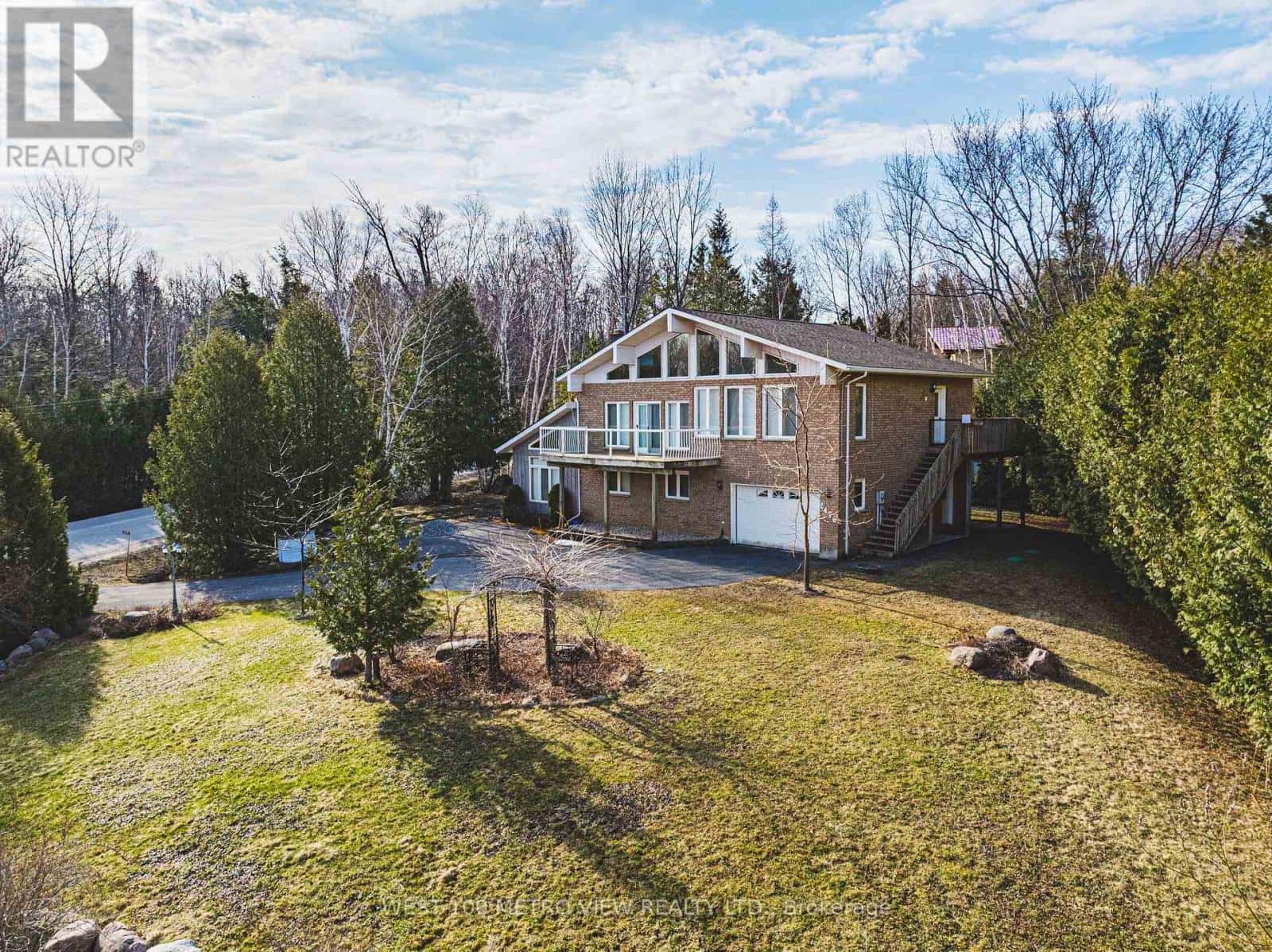 Tiny — Tiny - Photo 2 of 18