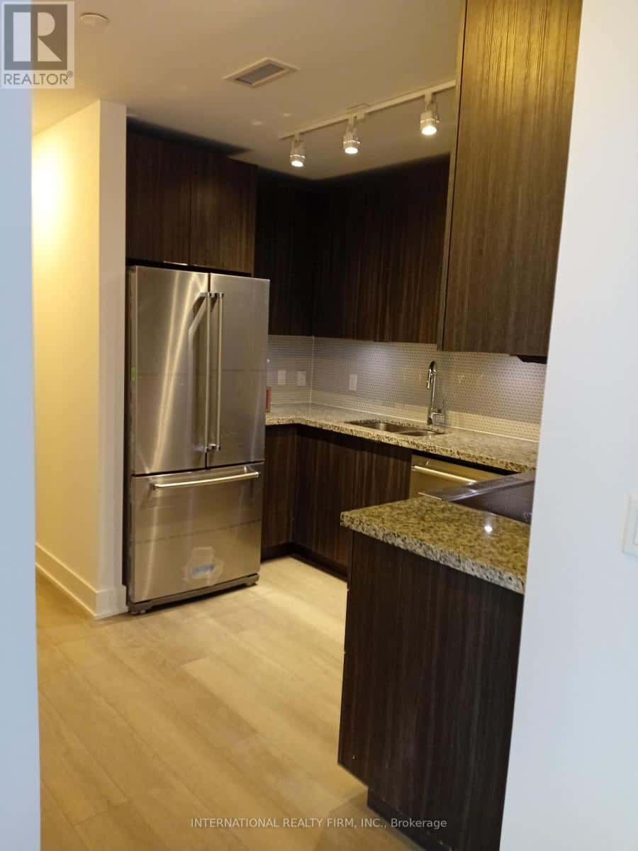 Toronto (Mimico) — Toronto (Mimico) - Photo 2 of 49