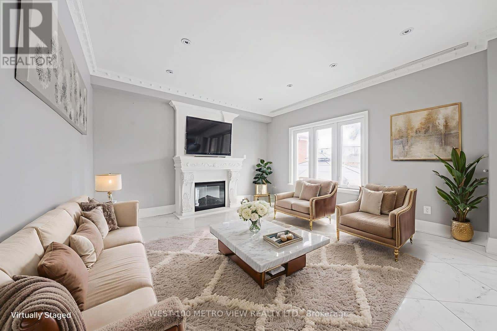 Toronto (Yorkdale-Glen Park) — Toronto (Yorkdale-Glen Park) - Photo 5 of 25