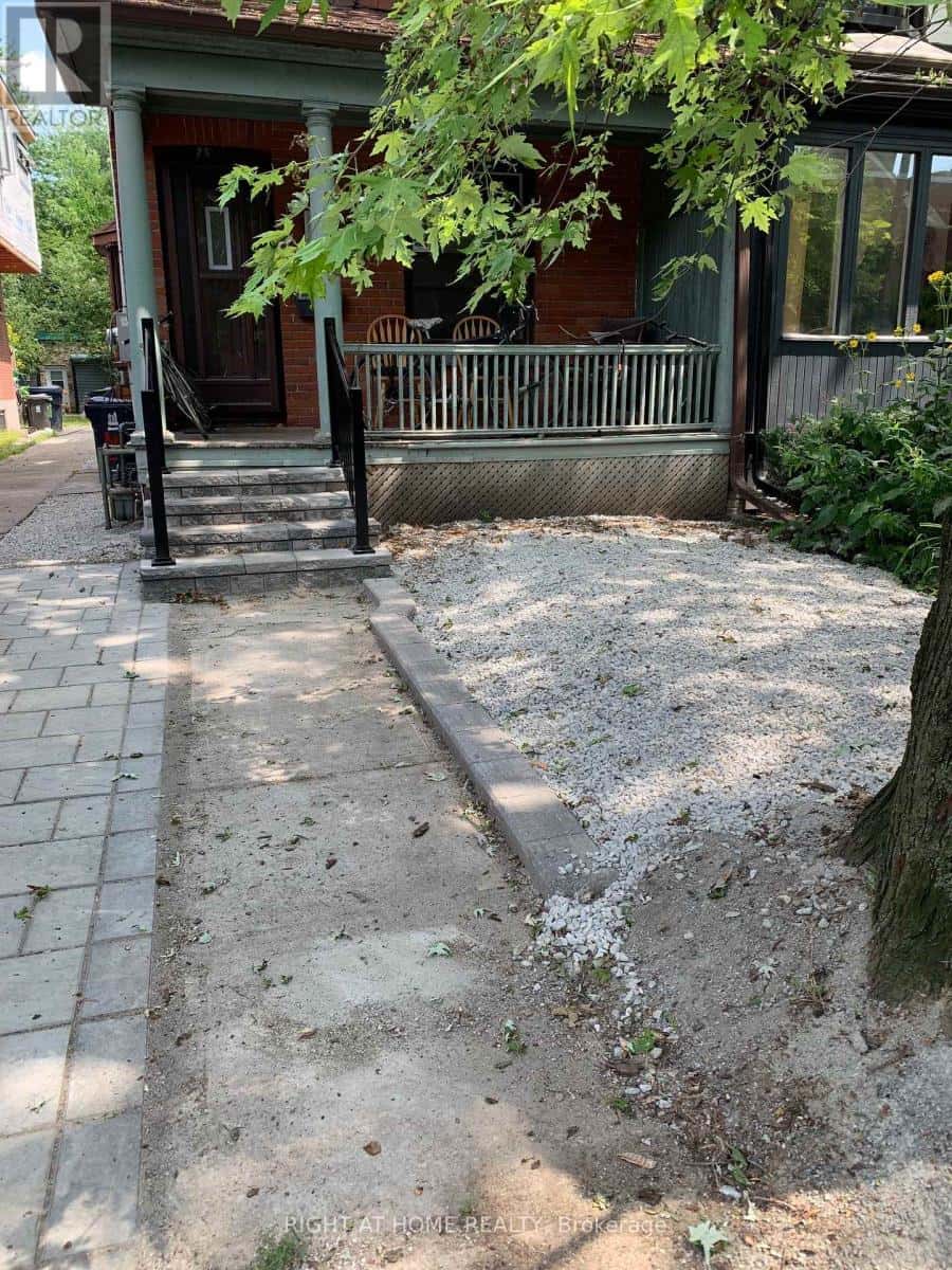 Toronto (Annex) — Toronto (Annex) - Photo 5 of 11