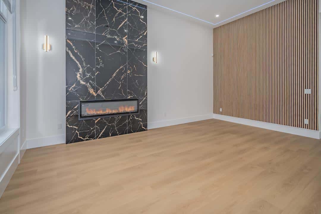 Surrey — Surrey - Photo 3 of 17