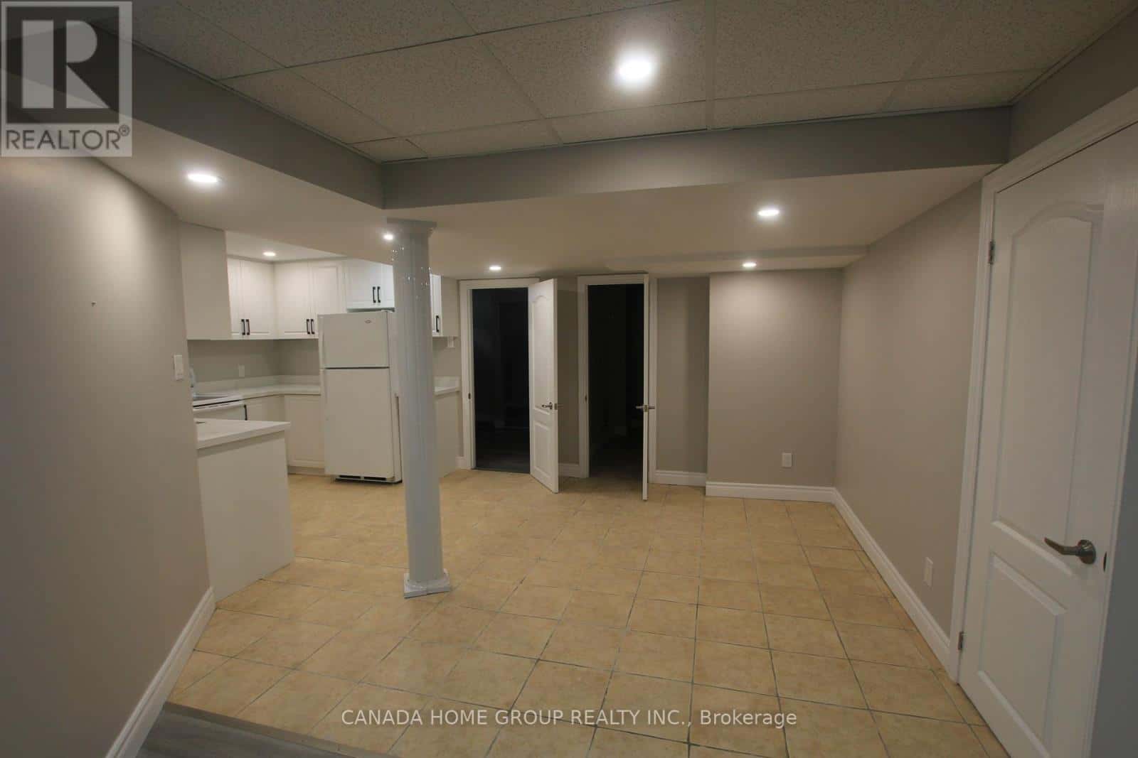 Niagara-on-the-Lake (Glendale) — Niagara-on-the-Lake (Glendale) - Photo 4 of 30