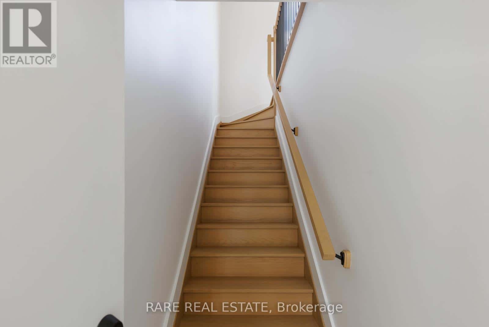 Toronto (Palmerston-Little Italy) — Toronto (Palmerston-Little Italy) - Photo 5 of 23