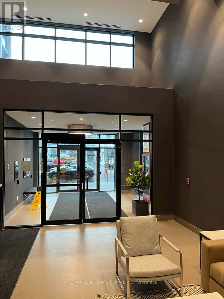 Milton (Walker) — Milton (Walker) - Photo 2 of 29