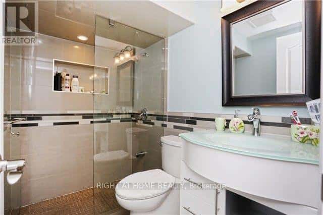 Brampton (Southgate) — Brampton (Southgate) - Photo 5 of 8