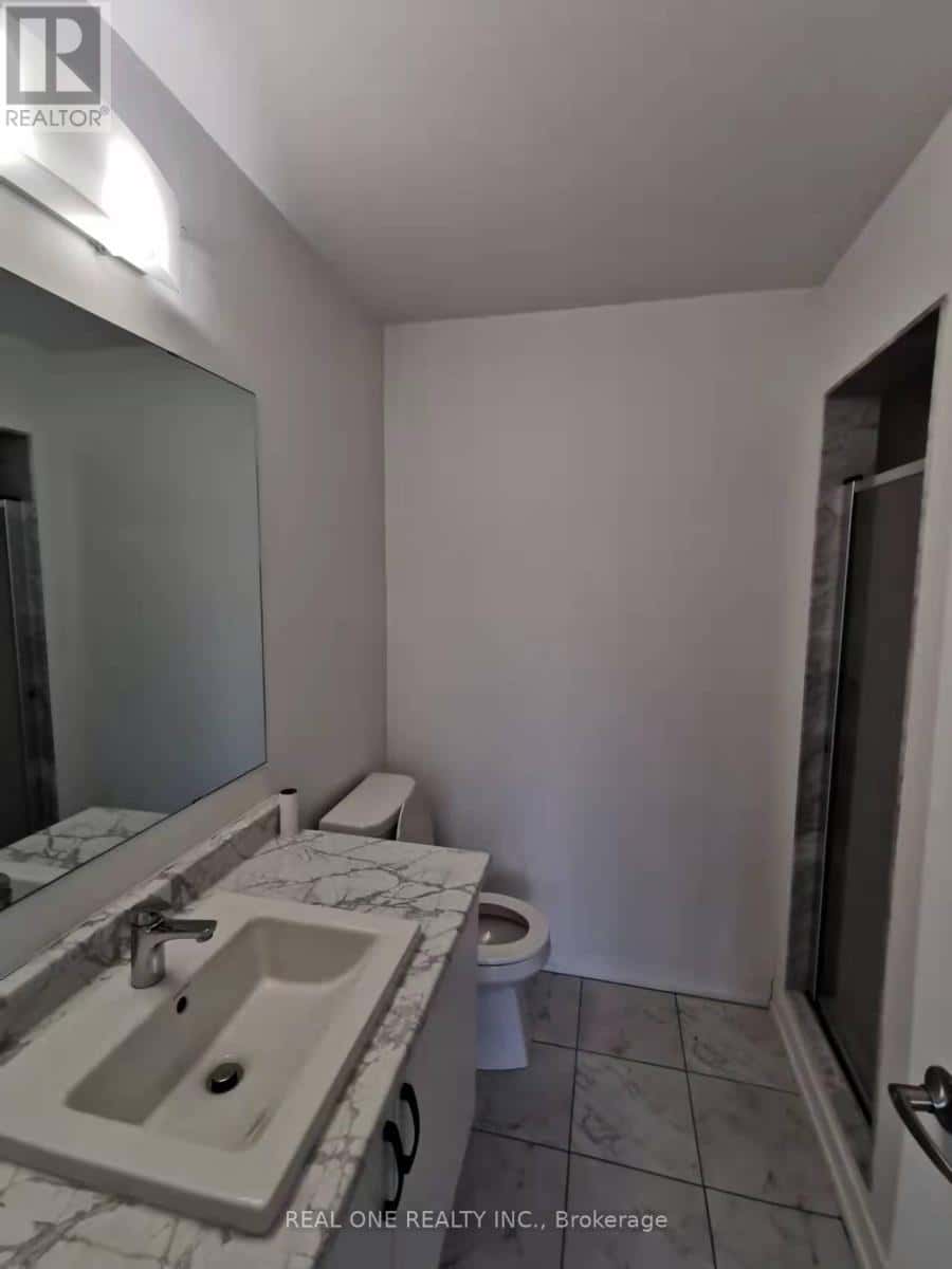 Newmarket (Glenway Estates) — Newmarket (Glenway Estates) - Photo 5 of 23