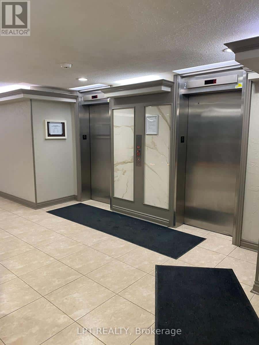 Markham (Royal Orchard) — Markham (Royal Orchard) - Photo 2 of 10